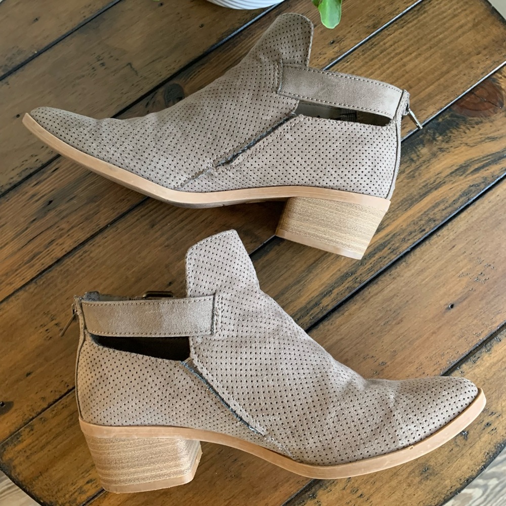 Dolce Vita Ankle Booties